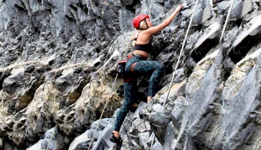 rock climbing banos ecuador